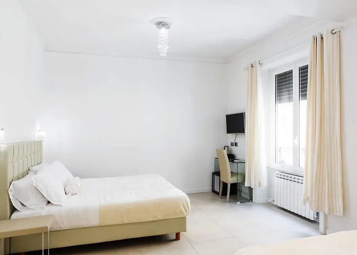 Vatican Grand Bed & Breakfast 3*